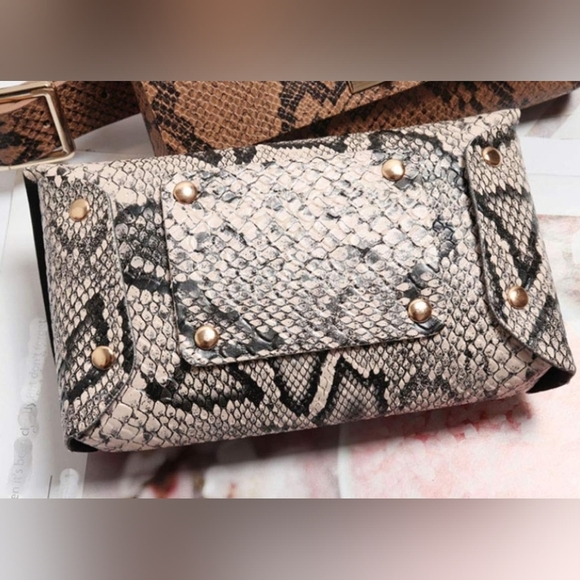 Faux Snakeskin Belt Bag with Gold Buckle - Picture 4 of 7